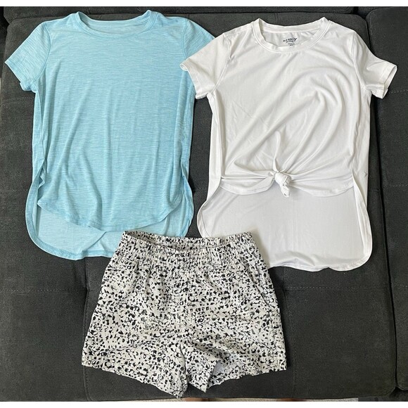 Old Navy Active Girls 8 Lot; Two Dryfit Tops and One Active Short - Picture 1 of 3